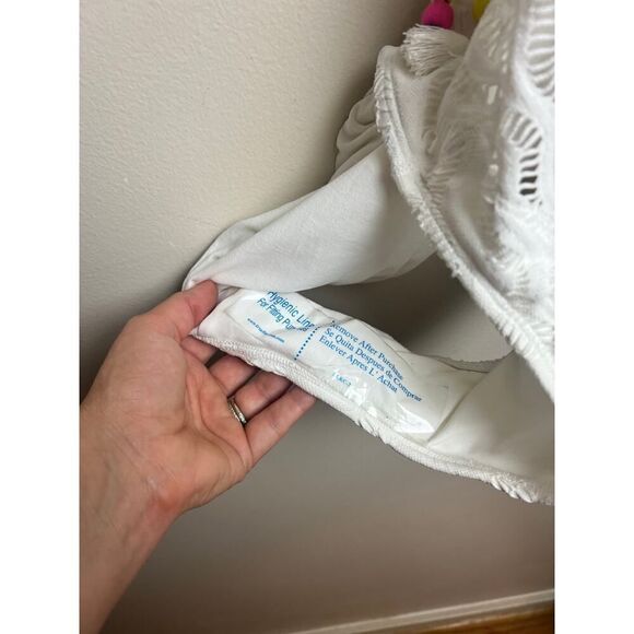 Robin Piccone Sophia White Lace One Piece Swimsuit NWT Sz. 14 - Picture 6 of 6